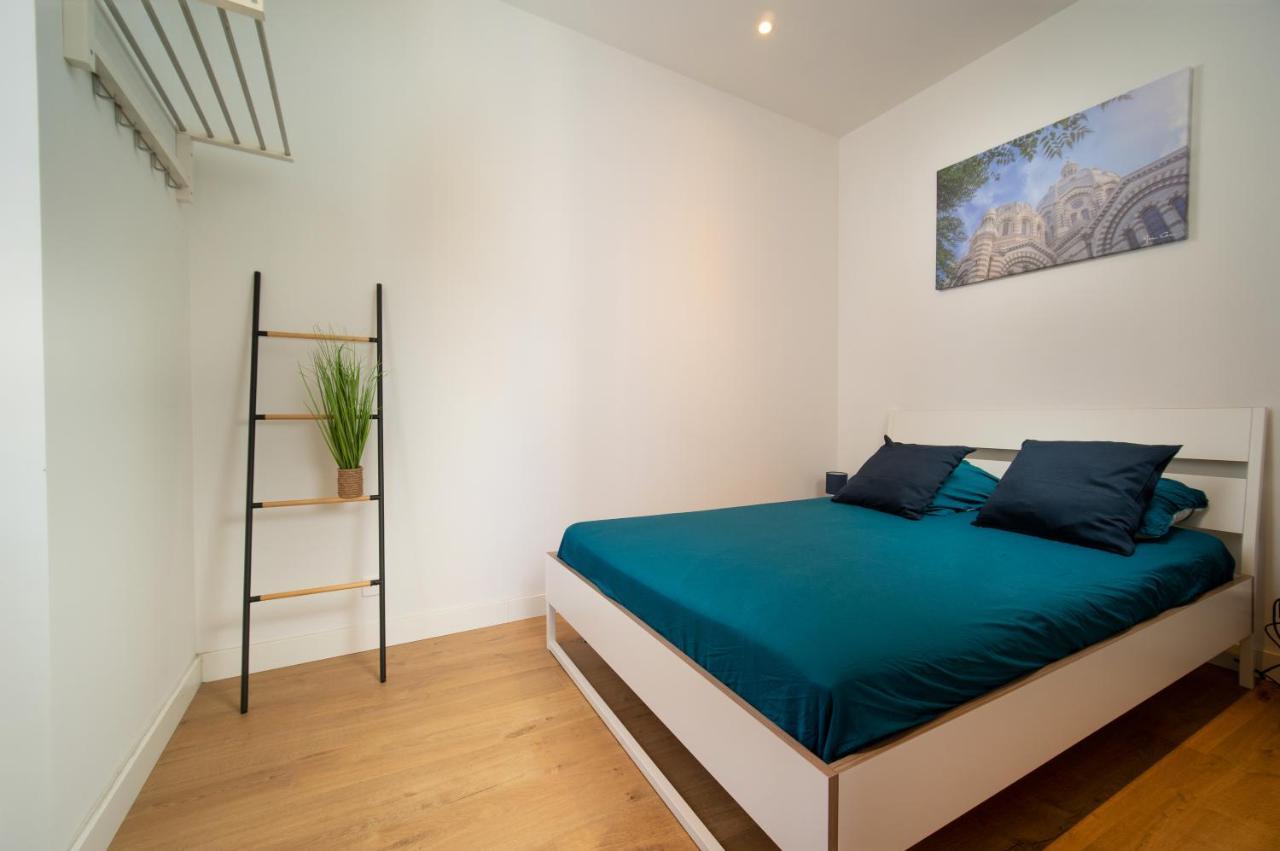 Appartement Au Coeur De Marseille Vieux Port Luaran gambar